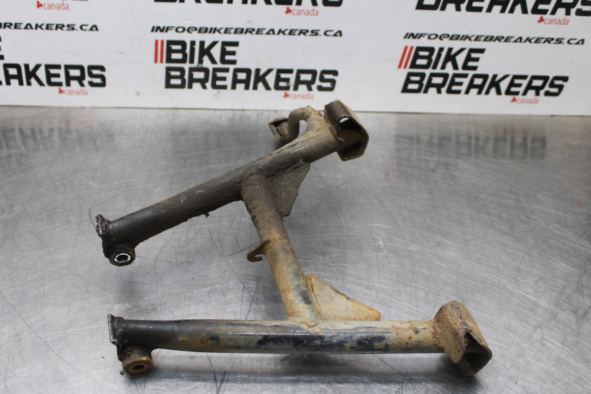 77-79 SUZUKI GS1000 CENTER MAIN STAND BB807