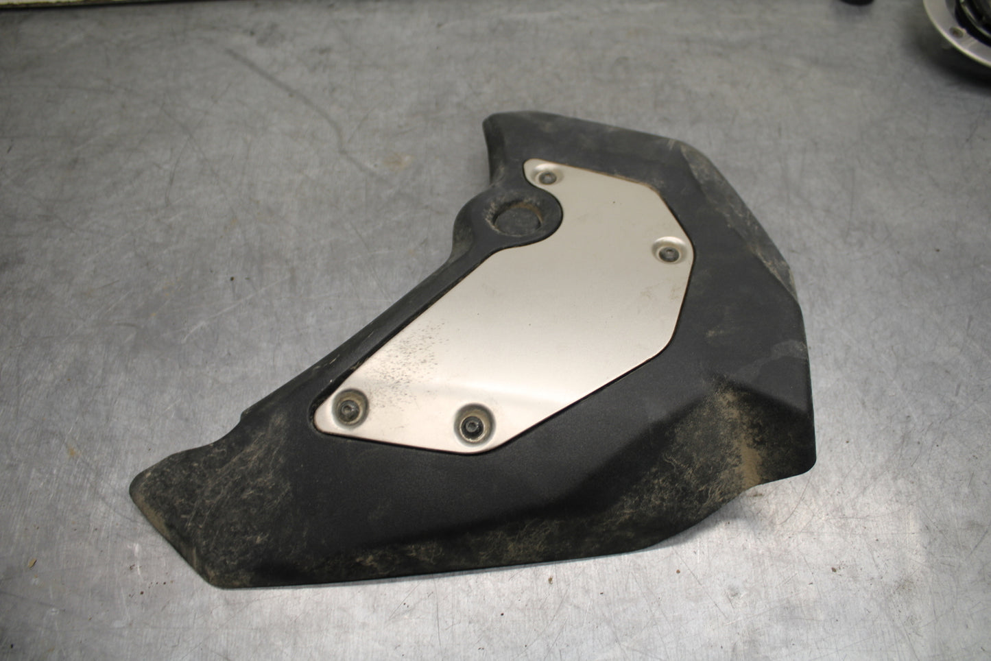 16-17 KAWASAKI VULCAN S 650 EN650 ABS ENGINE SIDE COVER PANEL COWL FAIRING BB731