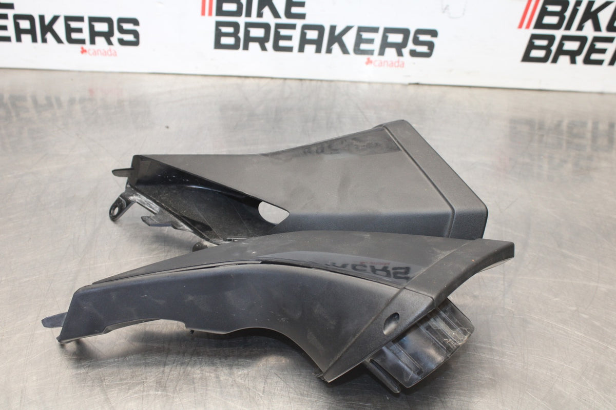 16 APRILIA TUONO V4 1100 RIGHT LEFT AIR INTAKE DUCTS BB905