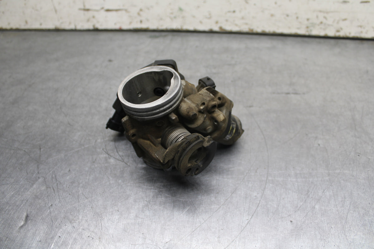 13-16 KTM 390 DUKE MAIN FUEL INJECTORS / THROTTLE BODIES BB748