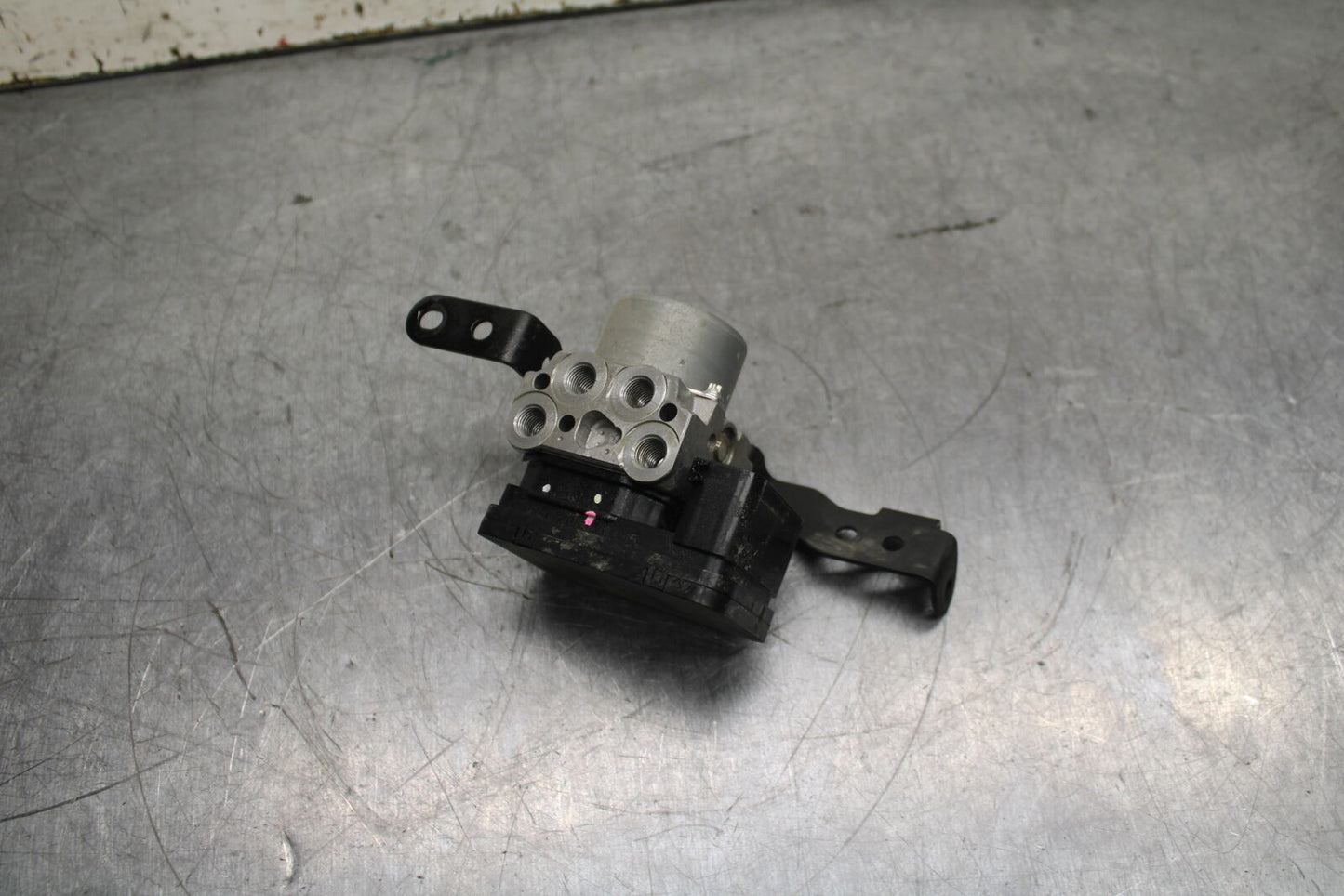 18-23 KAWASAKI NINJA 400 EX400 ABS ABS PUMP UNIT MODULE BB747