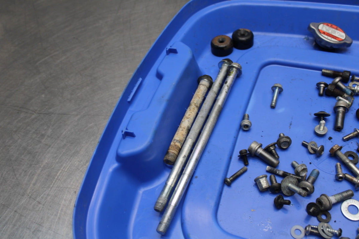 06-07 SUZUKI GSXR750 MOUNTING BOLTS HARDWARE MOTOR SCREWS BB811
