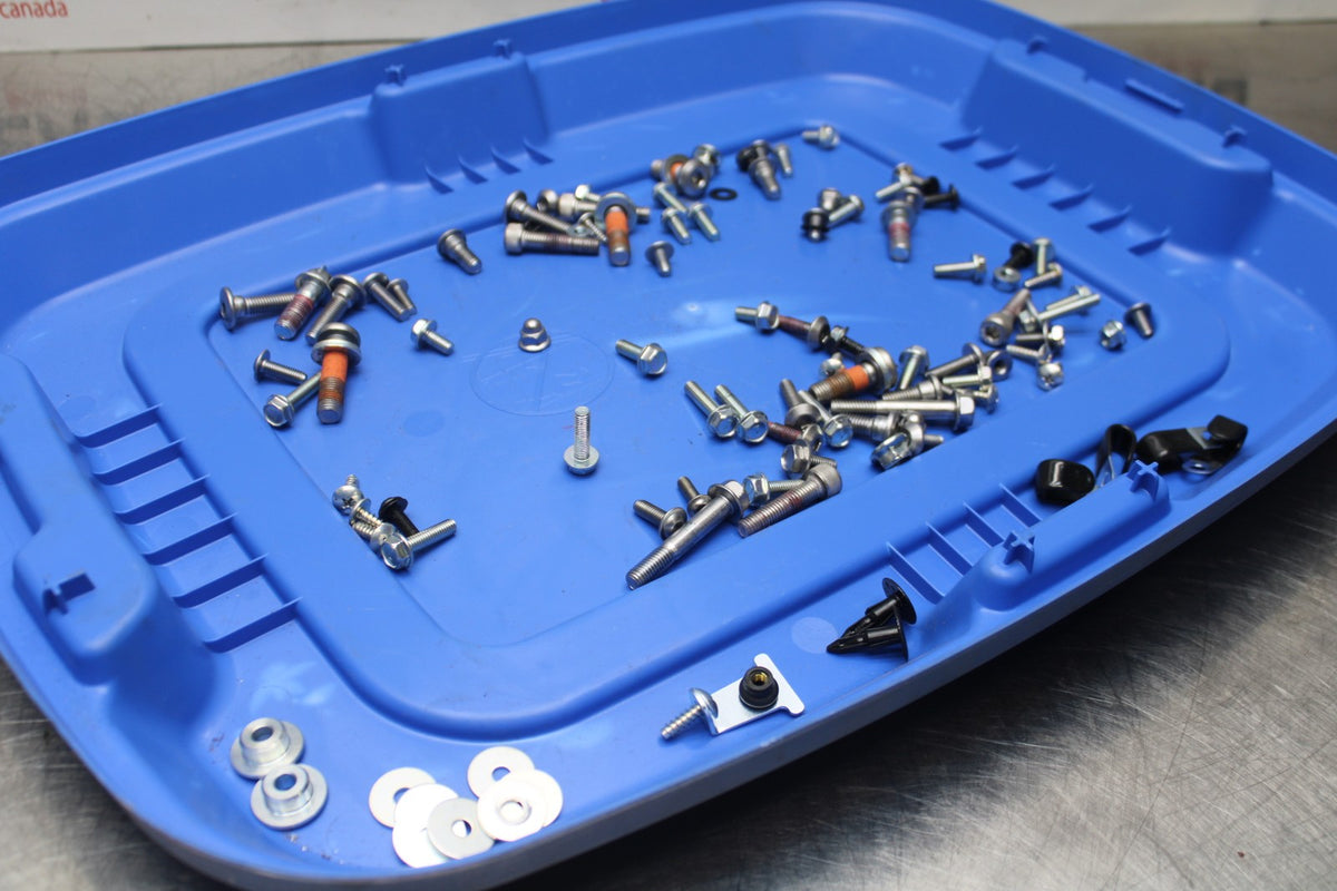 23-24 KAWASAKI NINJA ZX14R MOUNTING BOLTS HARDWARE MOTOR SCREWS BB764