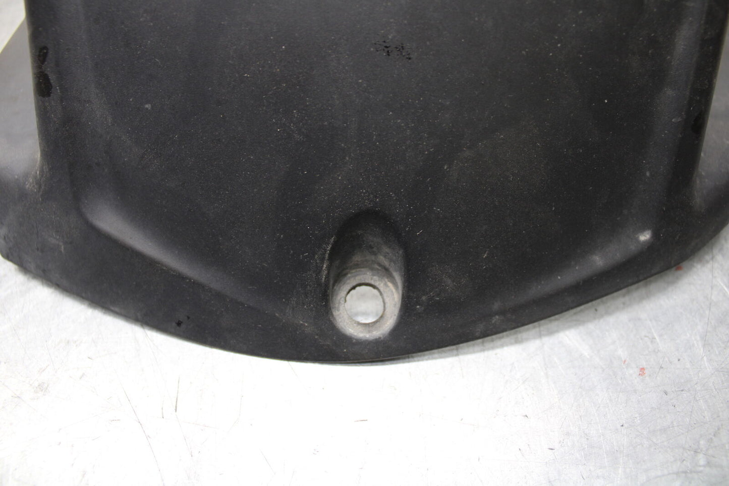 16 KAWASAKI NINJA ZX10R REAR BACK WHEEL TIRE HUGGER FENDER 35023-0188  BB650