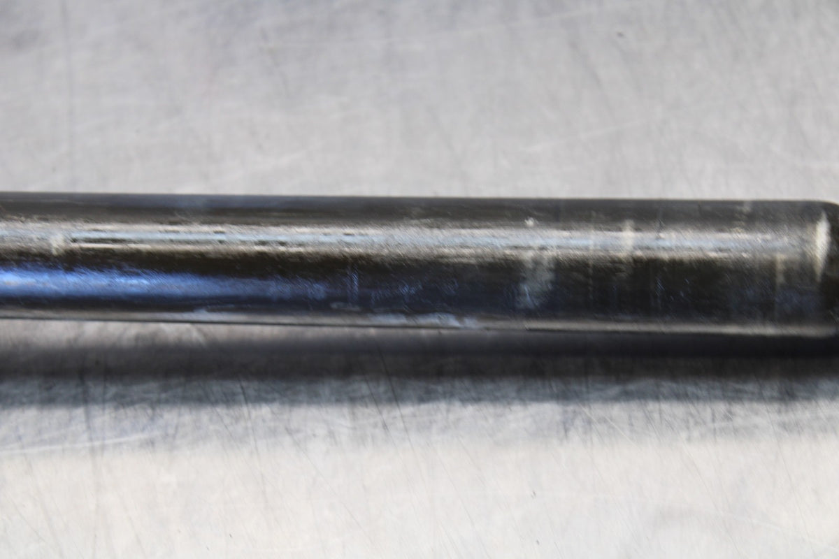04-05 YAMAHA YZF R1 REAR AXLE BACK WHEEL RIM PIVOT BOLT AXEL BB173