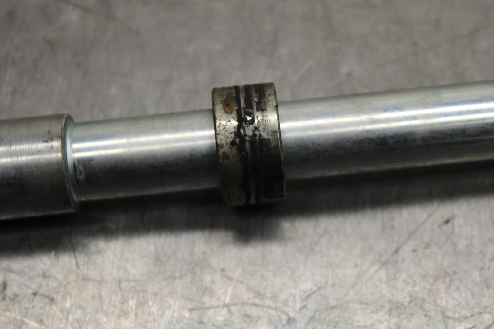 12-17 KAWASAKI NINJA 650 FRONT WHEEL RIM AXLE PIVOT BOLT BB129