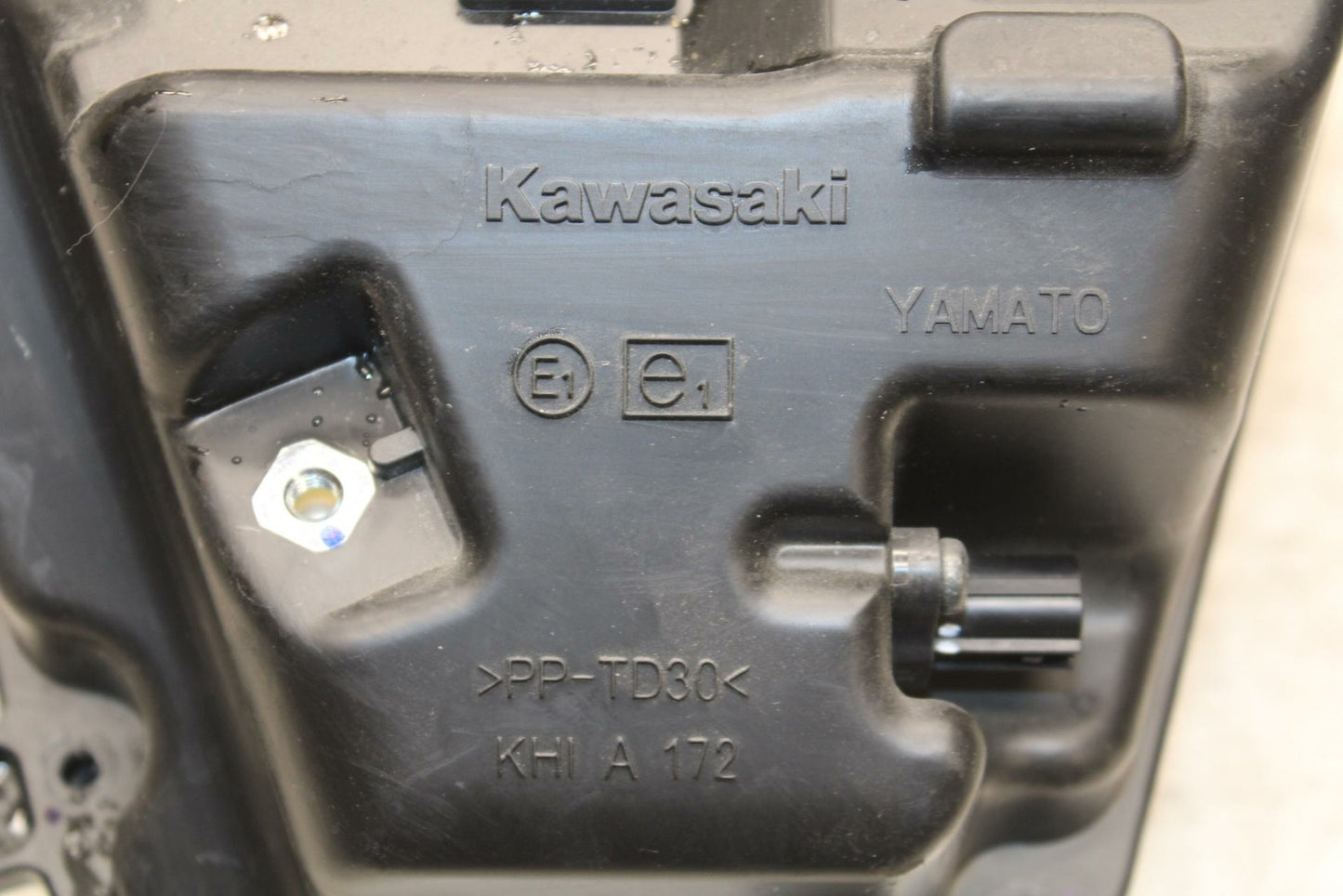 17-20 KAWASAKI NINJA 650 AIRBOX AIR INTAKE FILTER BOX BB364