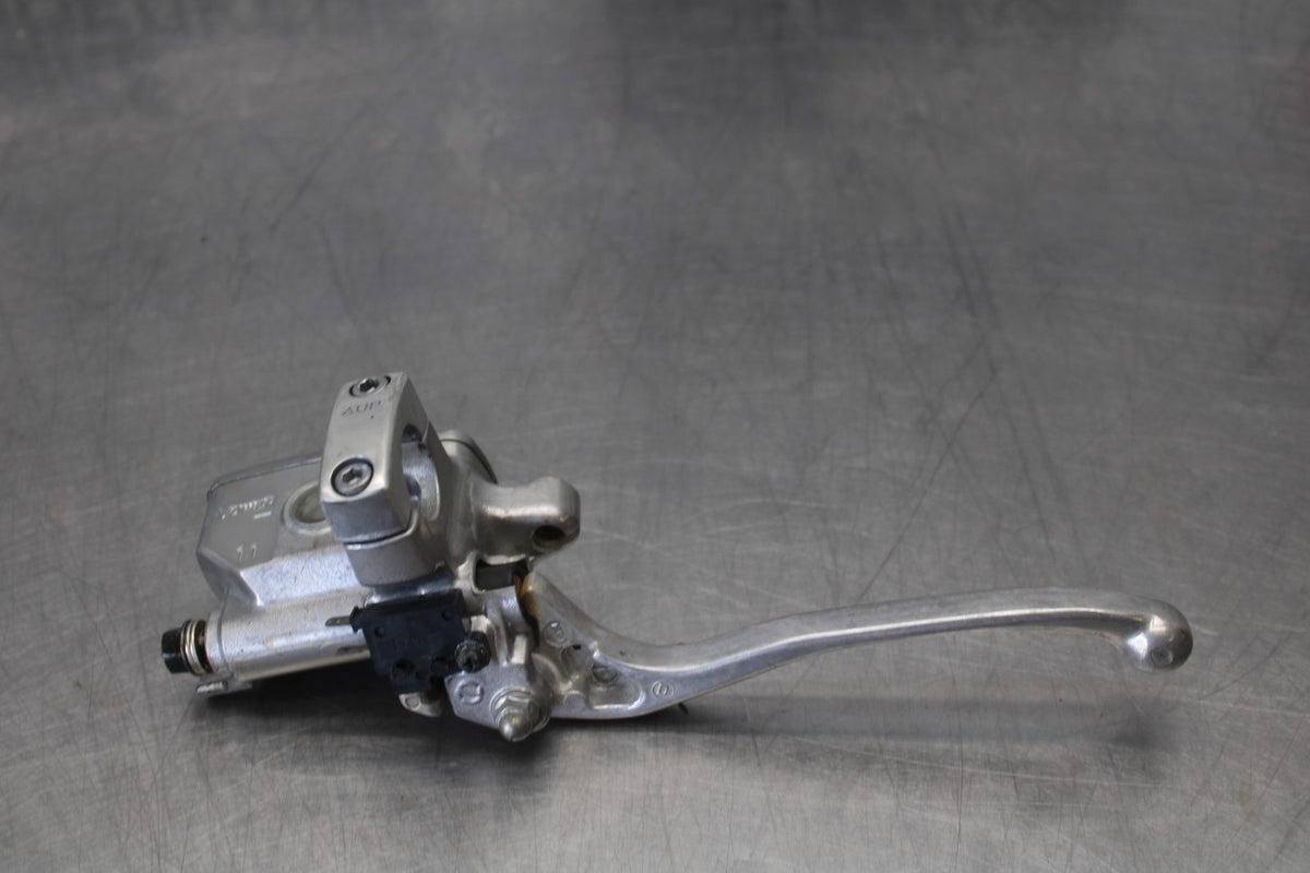 03 HONDA SHADOW SPIRIT 750 VT750DC FRONT BRAKE MASTER CYLINDER BB907