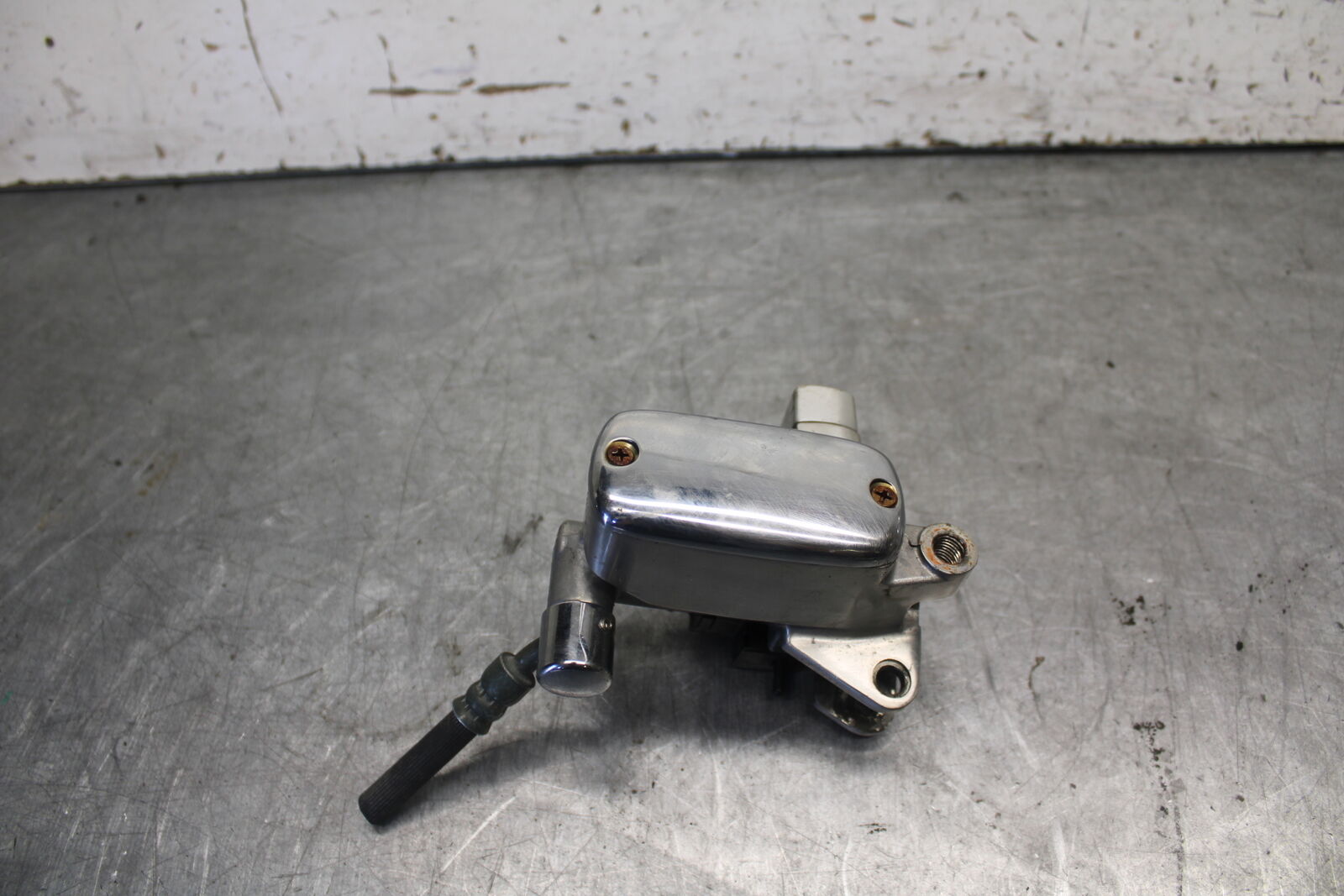 05-06 YAMAHA ROYAL STAR FRONT BRAKE MASTER CYLINDER BB697