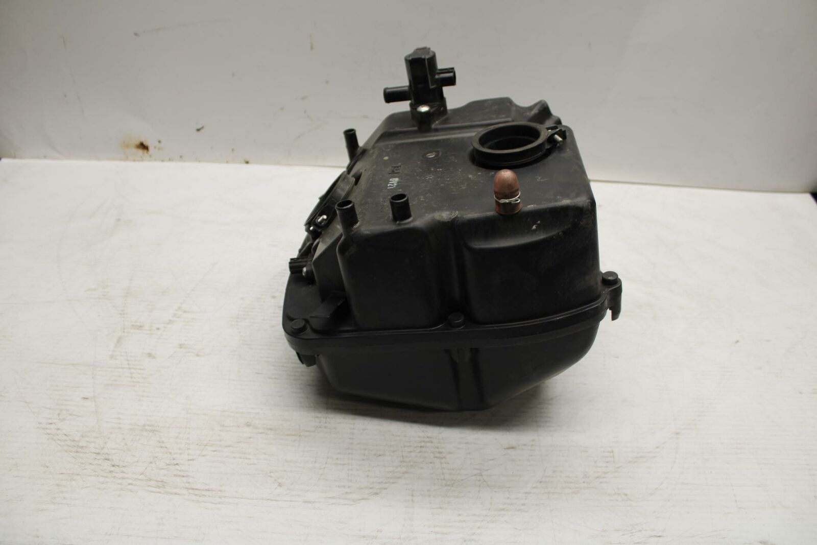 03-11 SUZUKI SV650A AIRBOX AIR INTAKE FILTER BOX  BB290