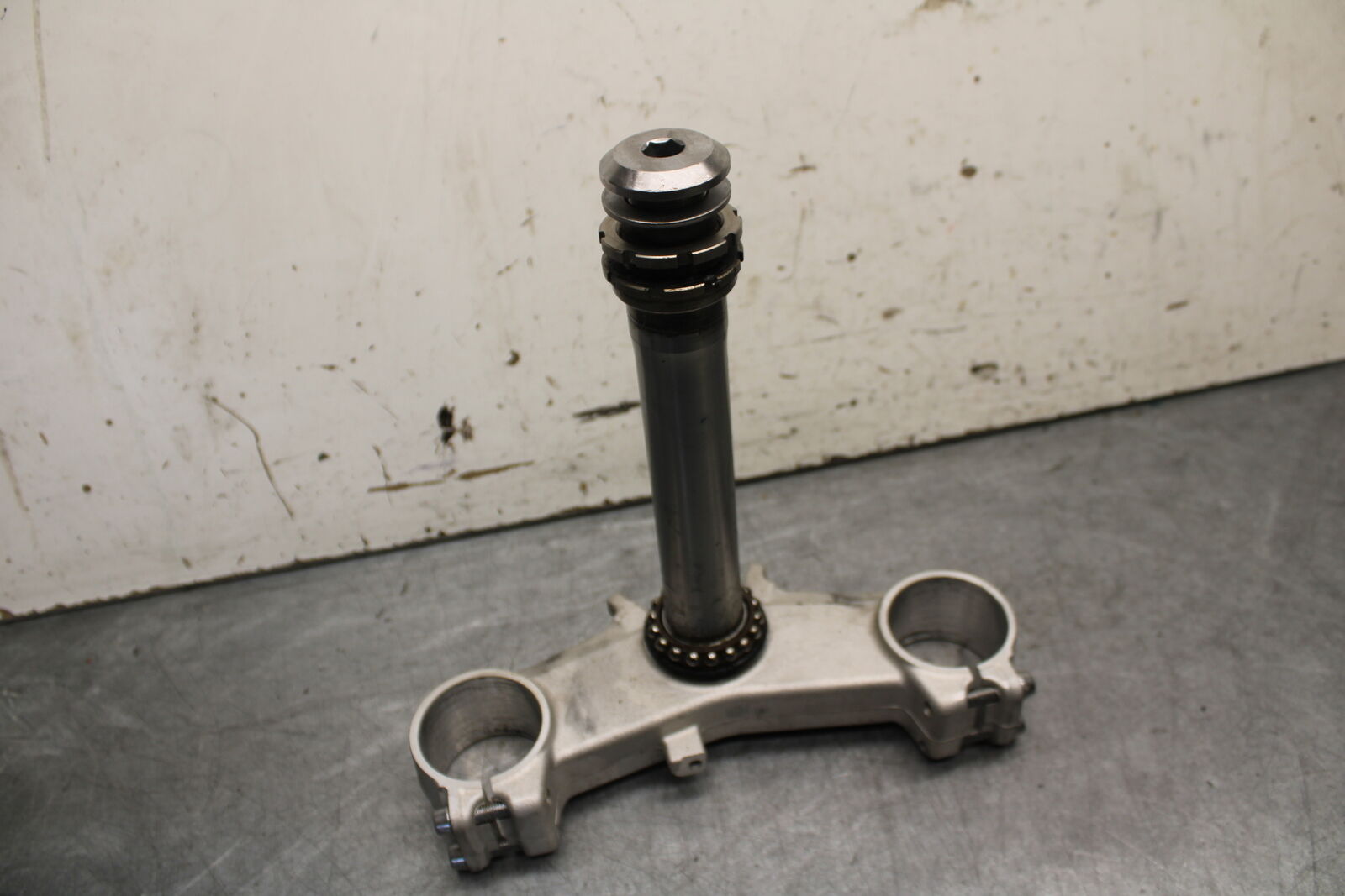 13-18 KAWASAKI NINJA ZX6R FRONT FORKS CLAMP LOWER TRIPLE TREE 44037-0136 BB666