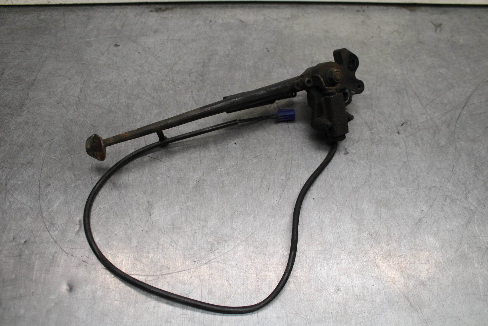 03-05 YAMAHA YZF R6  KICKSTAND SIDE KICK STAND BB751