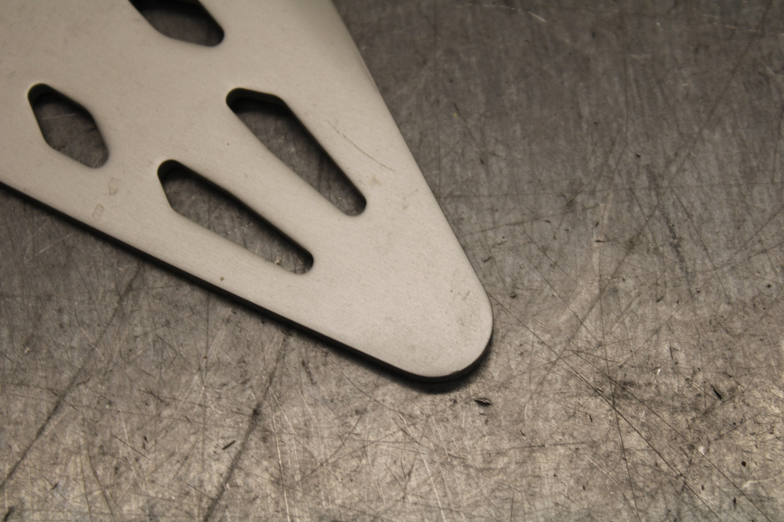 19-23 KAWASAKI NINJA ZX6R RIGHT REARSET REAR SET HEEL GUARD COVER  BB749