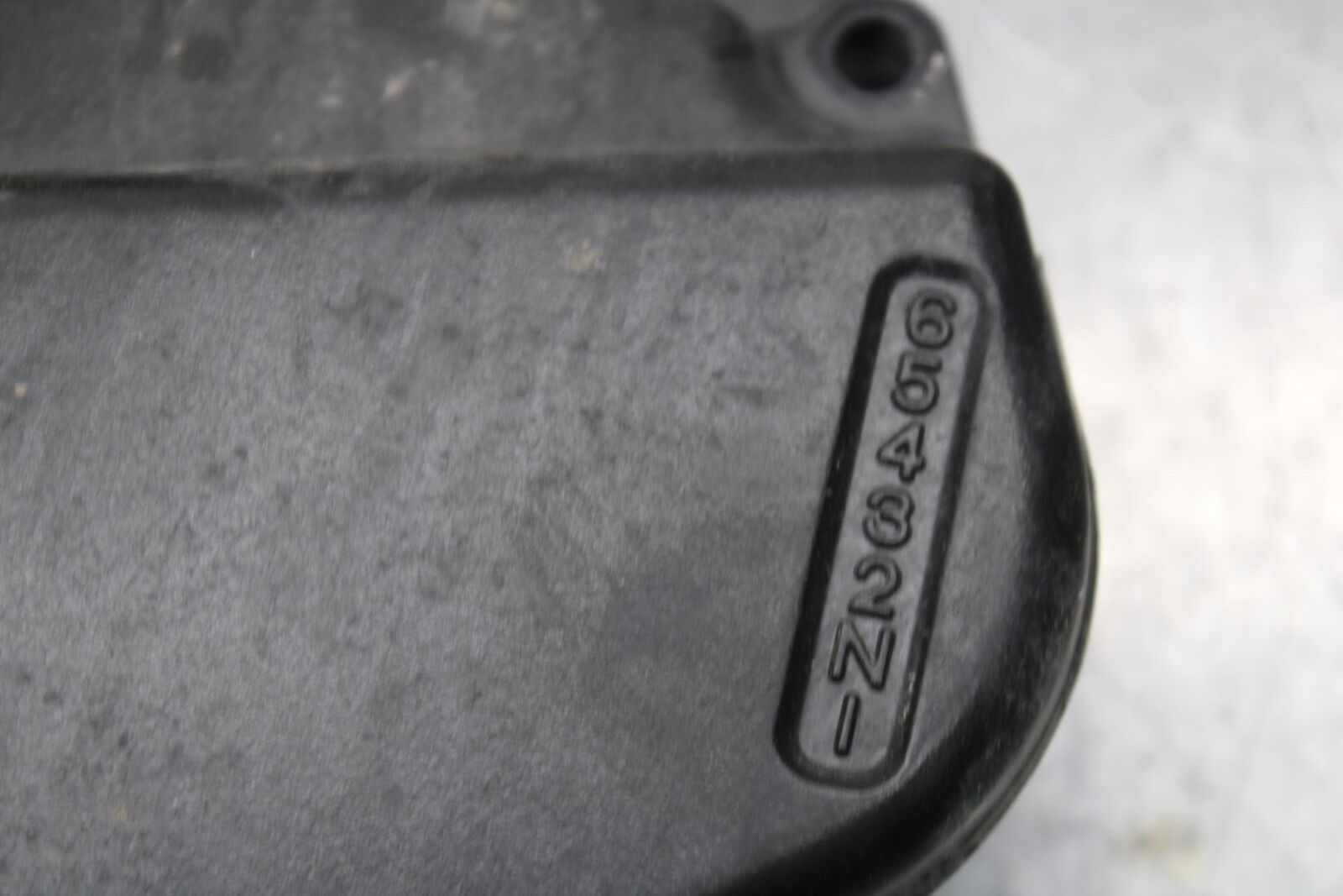 09-16 SUZUKI GSXR1000 ENGINE SPROCKET COVER BB642