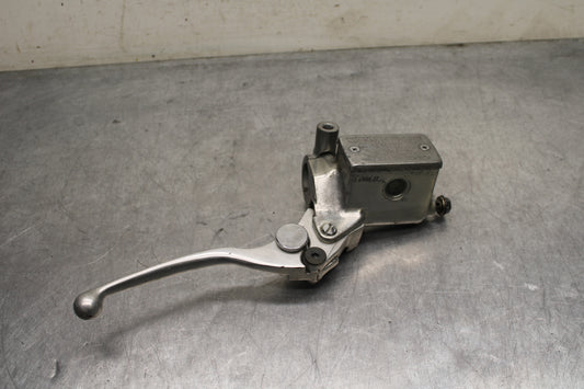 00 SUZUKI INTRUDER 1500 VL1500 FRONT BRAKE MASTER CYLINDER BB761
