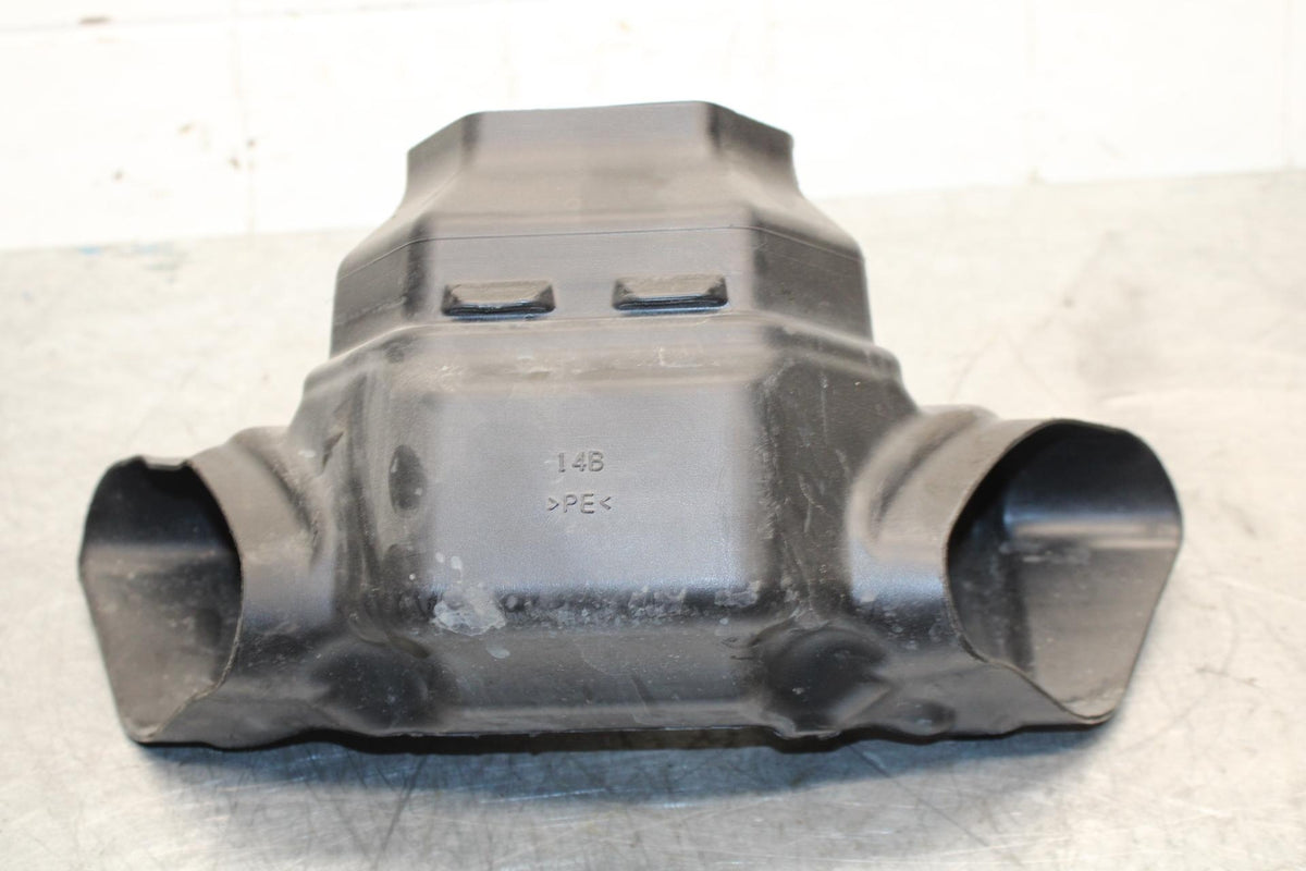 09-14 YAMAHA YZF R1 RAM AIR INTAKE TUBE DUCT BB448