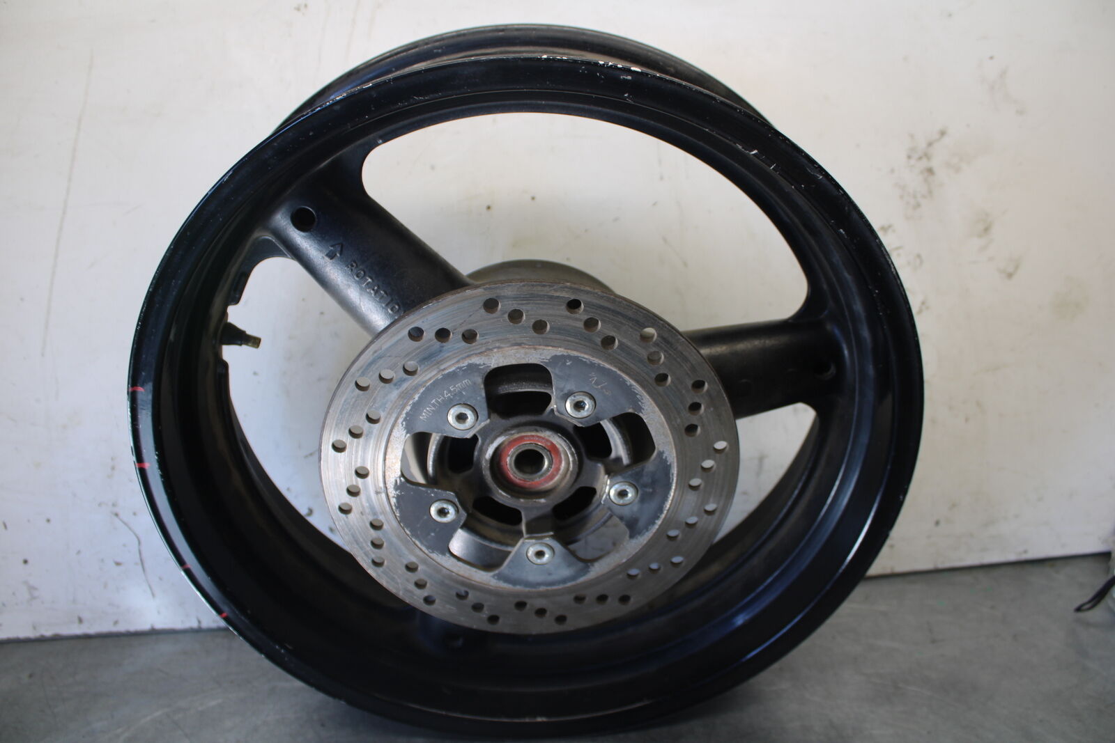 04-05 SUZUKI GSXR600 REAR WHEEL BACK RIM BB32