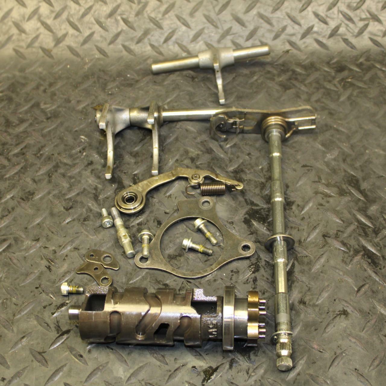 06 YAMAHA YZF R1 ENGINE TRANSMISSION GEAR SHIFT SHIFTER CAM DRUM W FORKS BB191 D