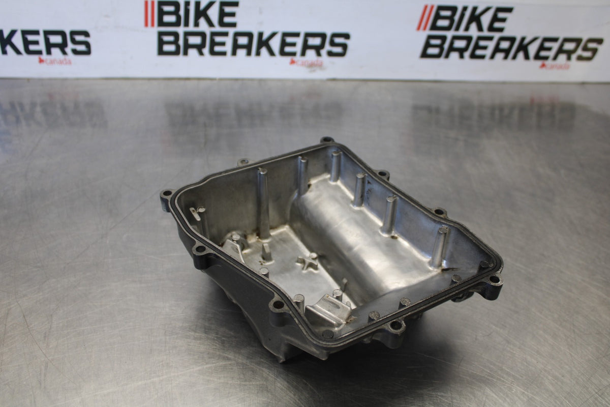 84 HONDA INTERCEPTOR 1000 VF1000F ENGINE MOTOR BOTTOM OIL PAN COVER BB878