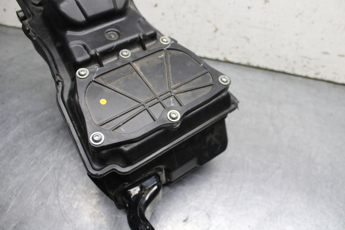 17-24 KTM 390 DUKE AIRBOX AIR INTAKE FILTER BOX BB734