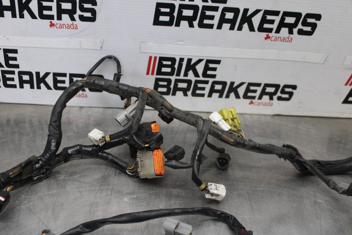 11-26 SUZUKI GSXR750 MAIN ENGINE WIRING HARNESS MOTOR WIRE LOOM BB900