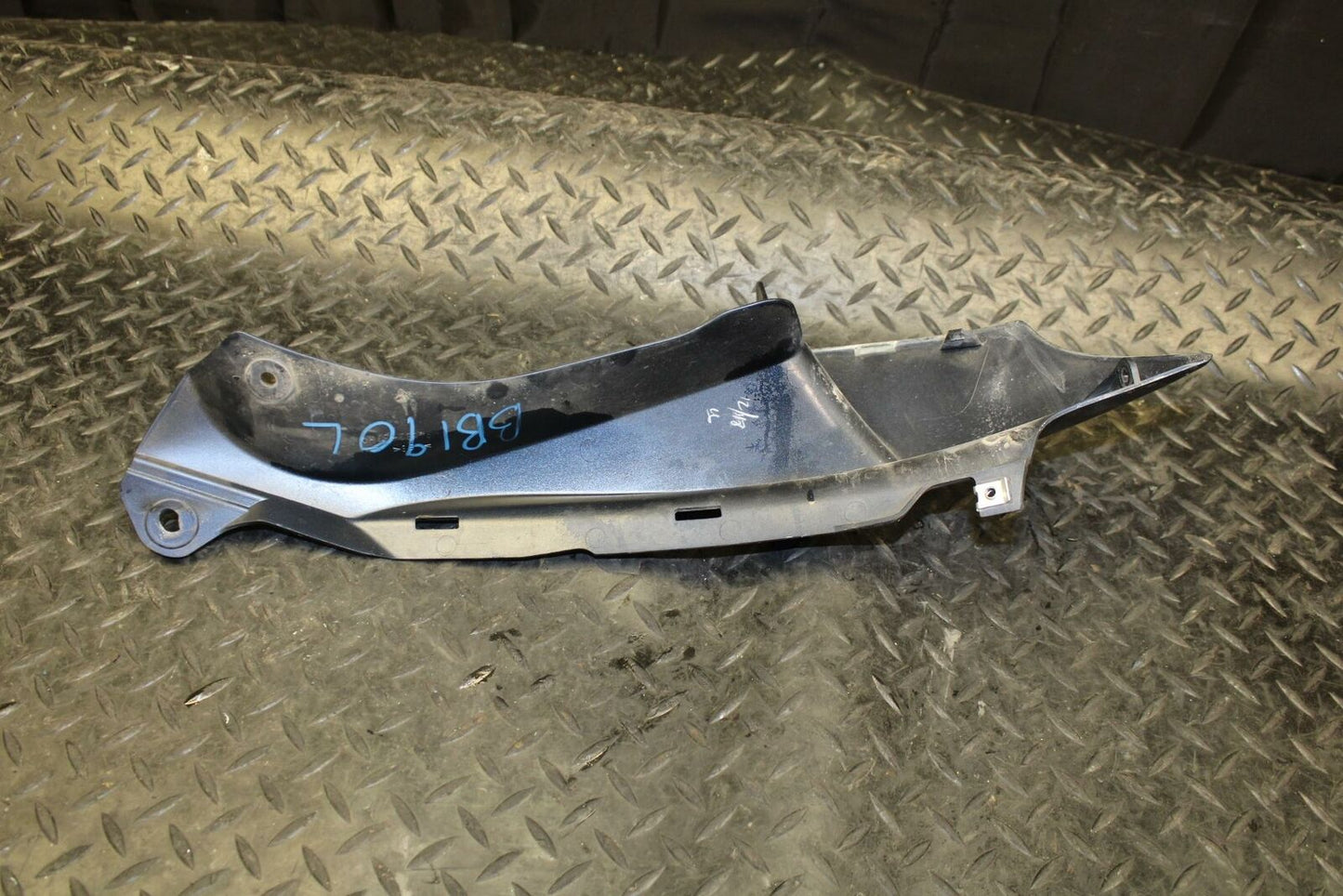 10 SUZUKI GSXR750 LEFT FRONT DUCT COVER PANEL COWL BB190