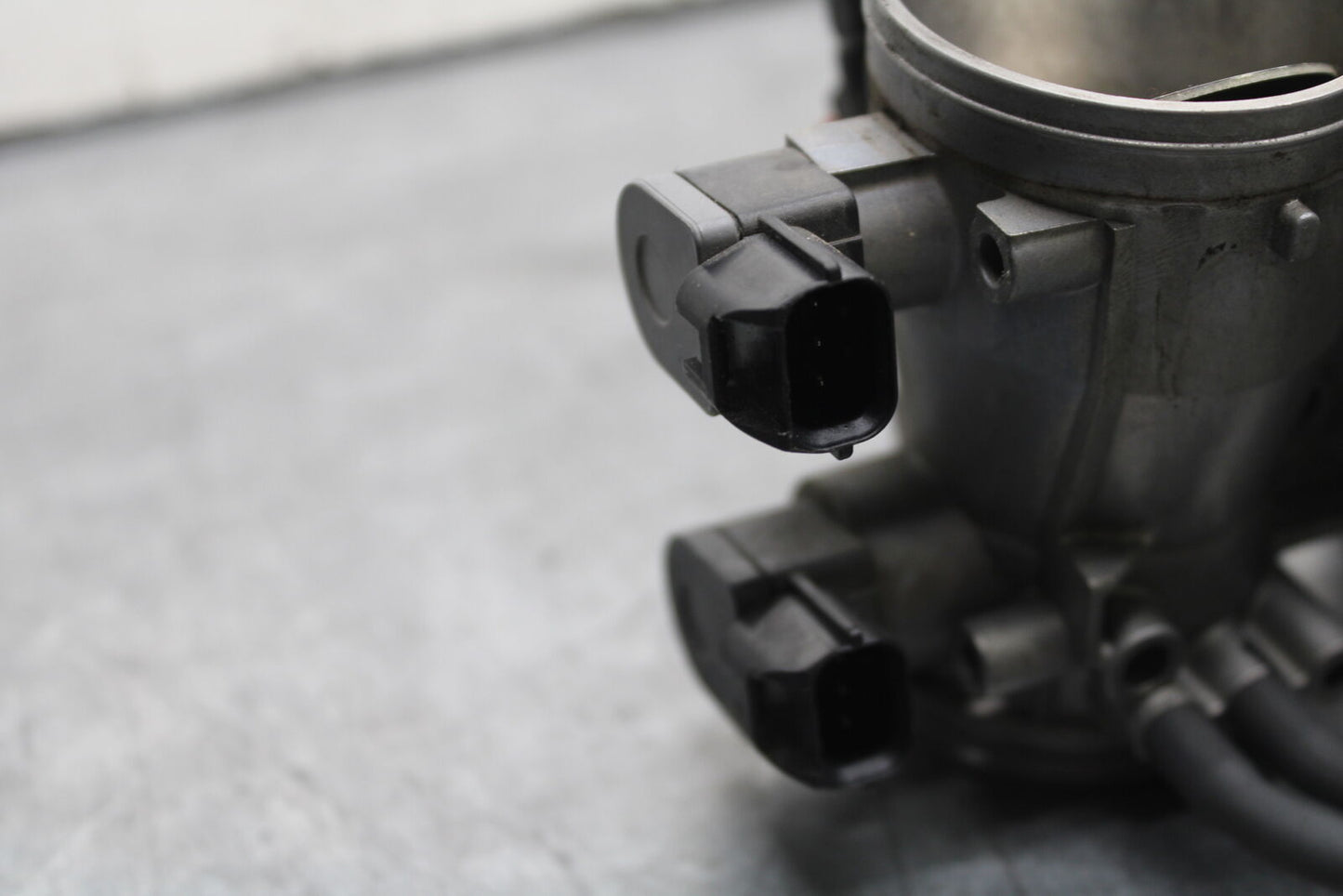 13-18 KAWASAKI NINJA ZX6R MAIN FUEL INJECTORS / THROTTLE BODIES 16163-0772 BB666