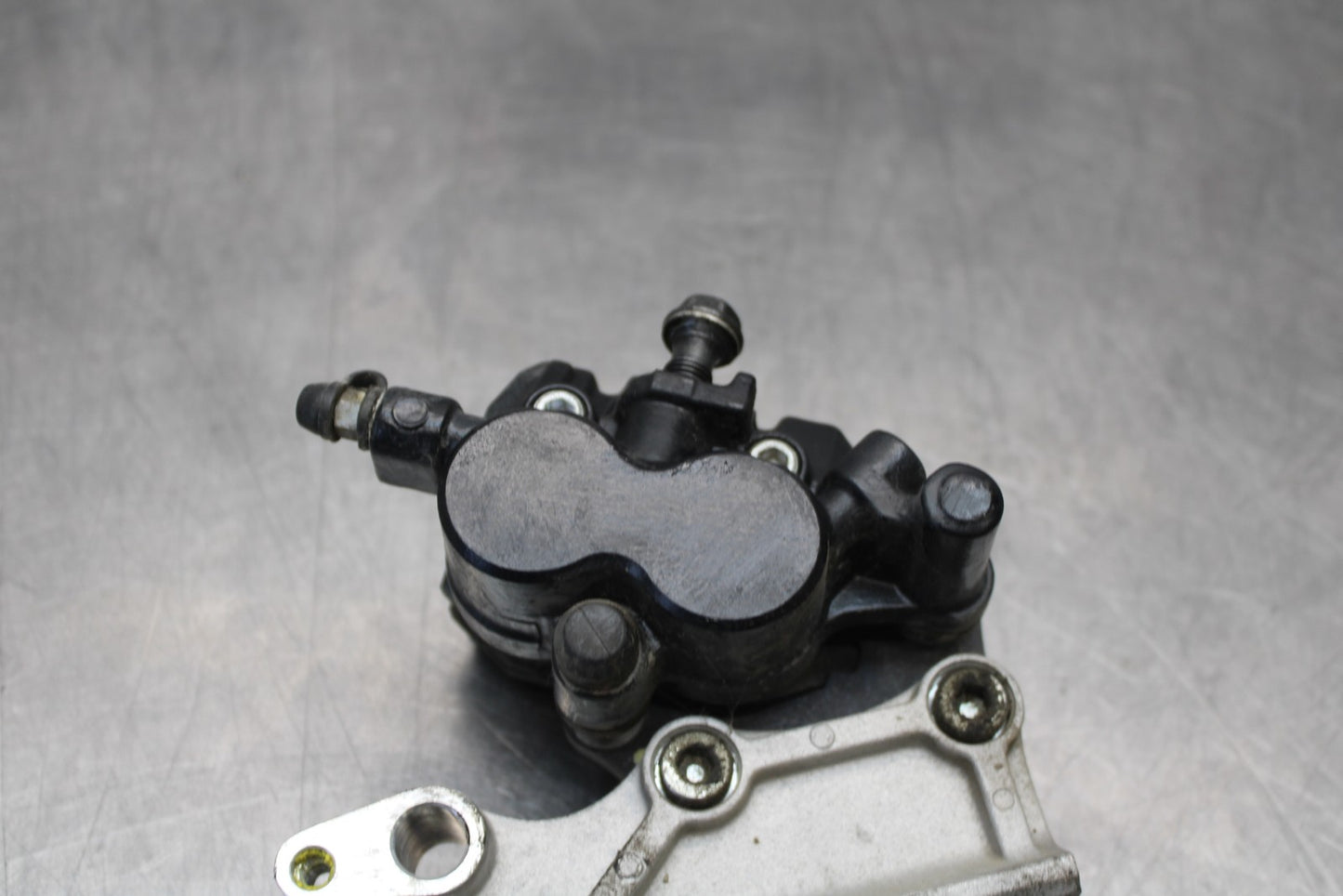 13-17 KAWASAKI NINJA 300 EX300 ABS REAR BACK BRAKE CALIPER W MOUNT BRACKET BB187