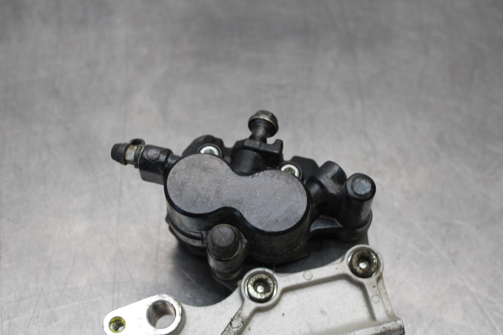 13-17 KAWASAKI NINJA 300 EX300 ABS REAR BACK BRAKE CALIPER W MOUNT BRACKET BB187