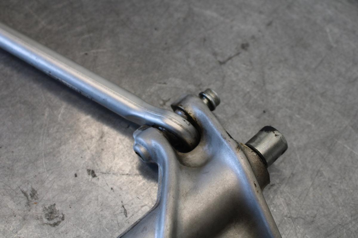 06-07 DUCATI MONSTER 695 REAR DOGBONE SHOCK LINKAGE LINK BB674
