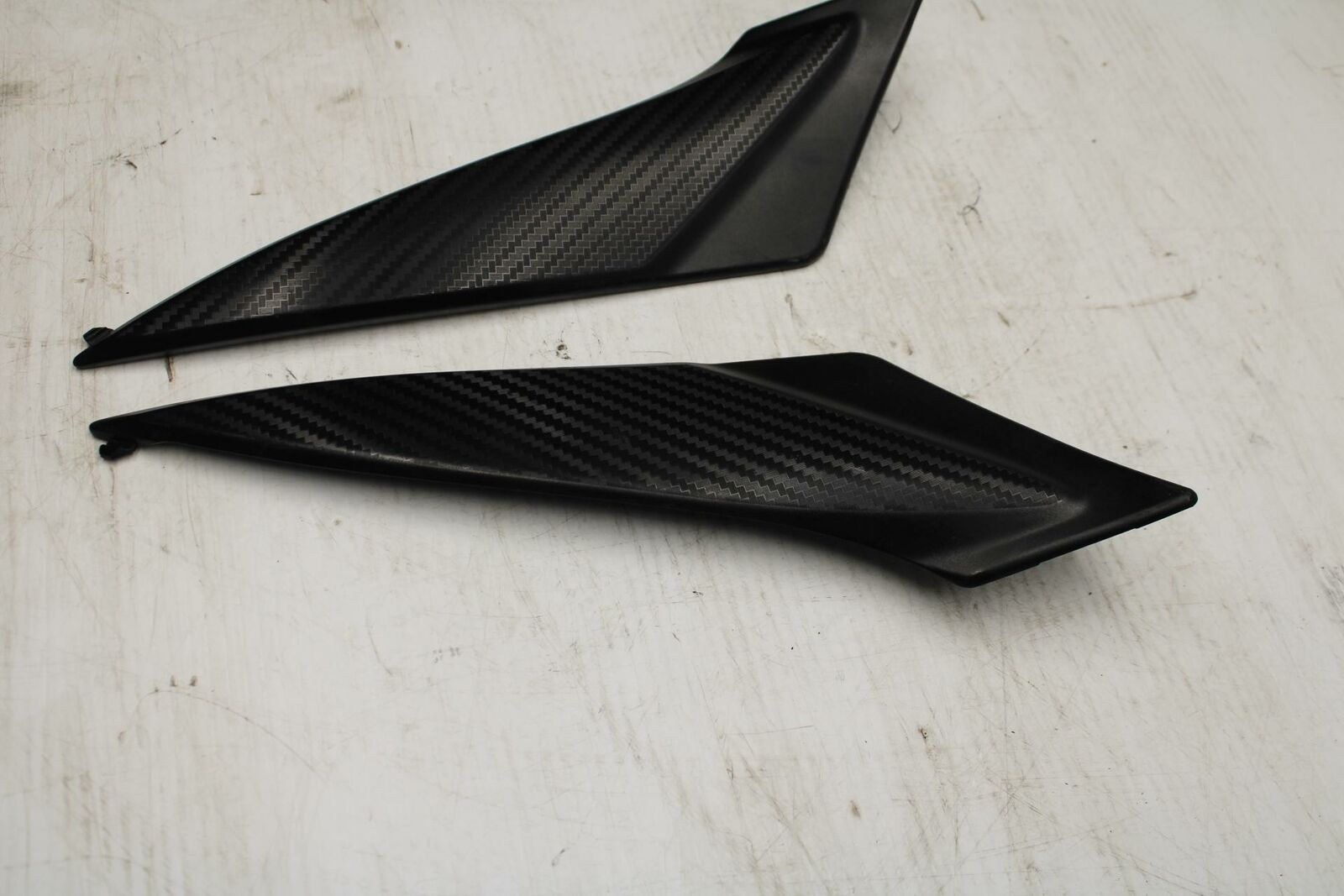 11-19 SUZUKI GSXR600 RIGHT LEFT GAS FUEL TANK PANELS COVERS TRIM SET COWLS BB294