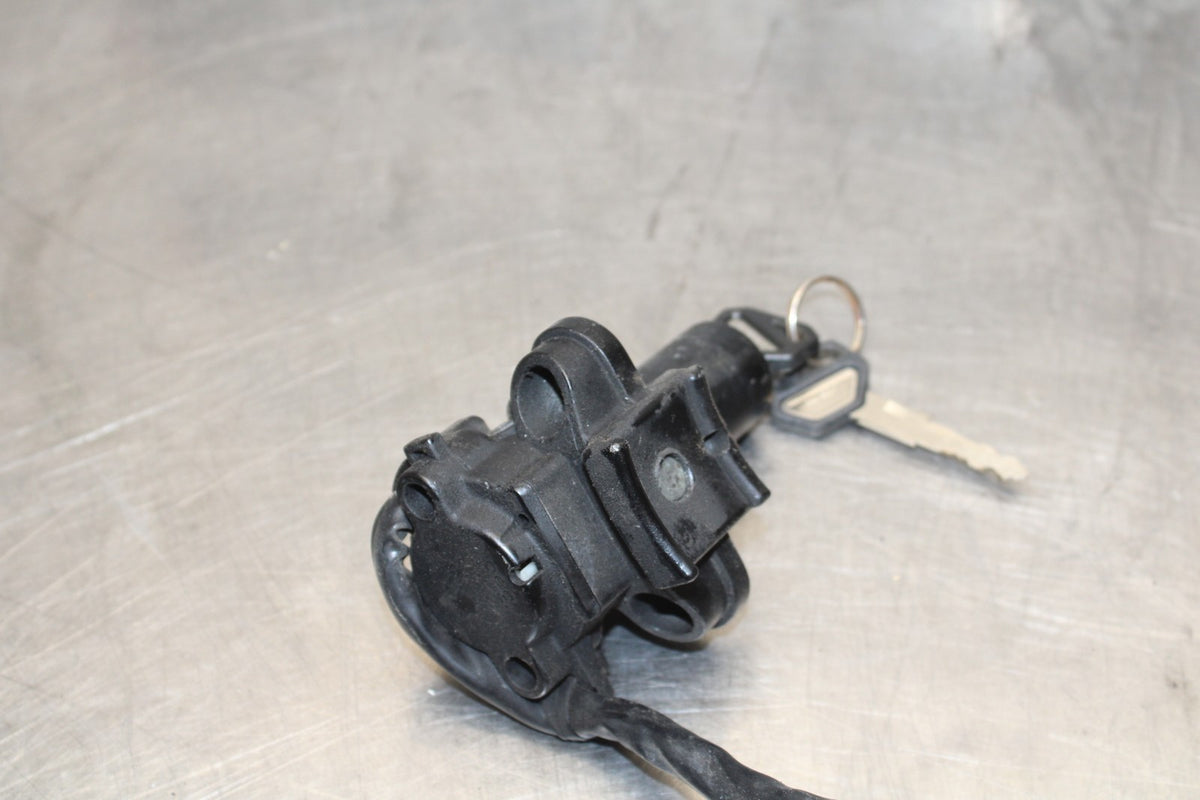 98 KAWASAKI NINJA ZX6 IGNITION LOCK KEY SET W/ GAS CAP AND SEAT LOCK BB870