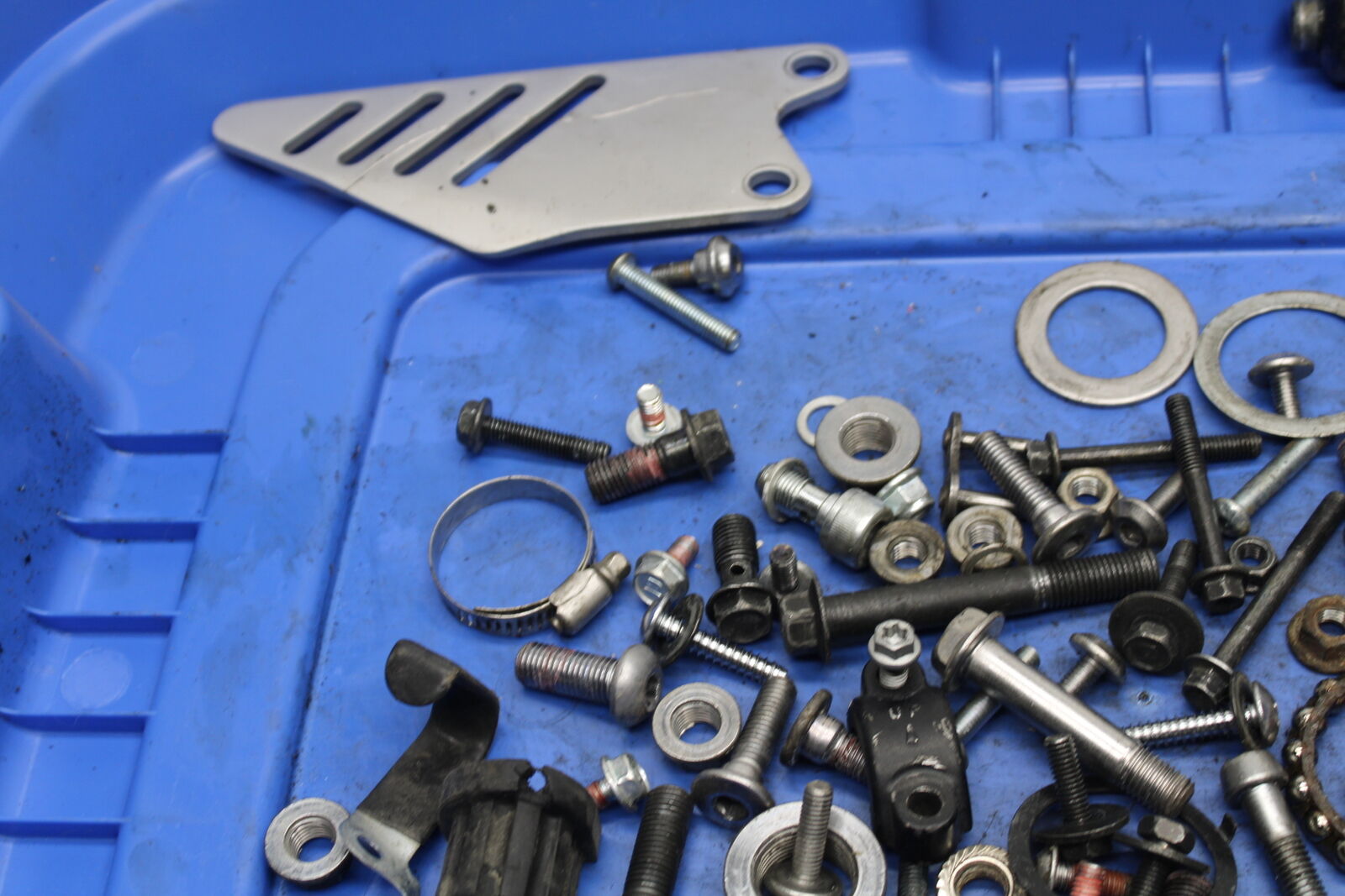 13-17 KAWASAKI NINJA ZX6R ZX636E MOUNTING BOLTS HARDWARE MOTOR SCREWS BB735