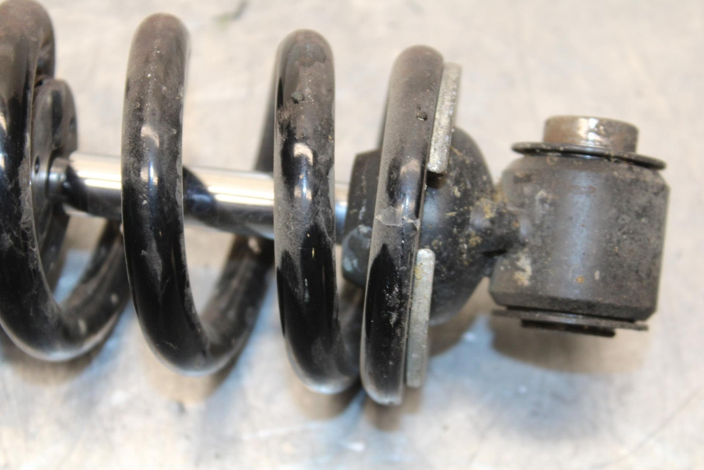 19-22 KAWASAKI Z400 REAR BACK SHOCK ABSORBER SUSPENSION BB586