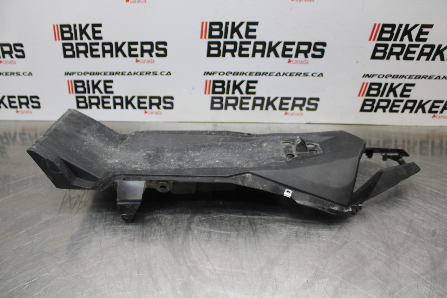 18-23 KAWASAKI NINJA 400 EX400 ABS REAR BACK TAIL UNDERTAIL FAIRING BB177