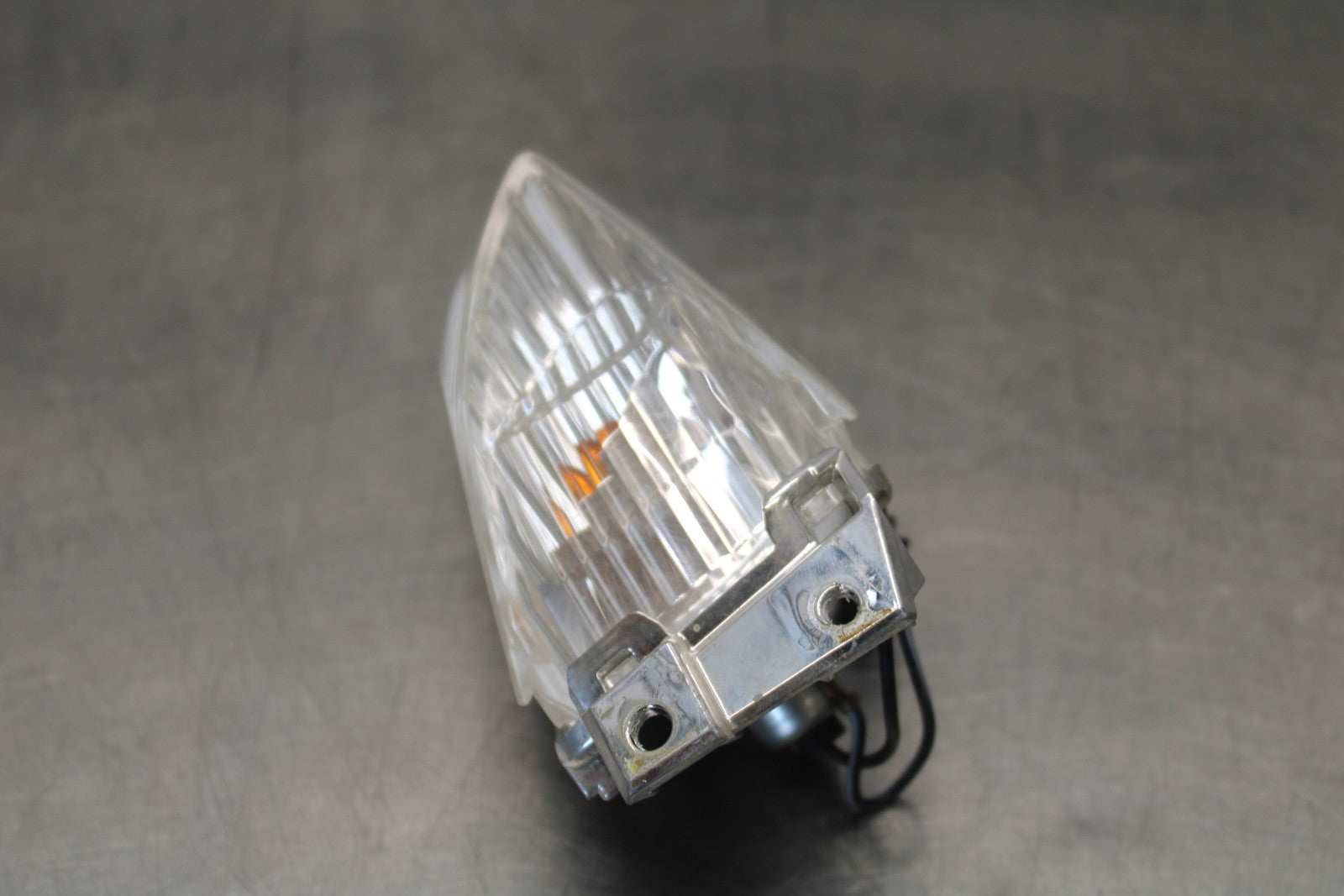 11-22 SUZUKI GSXR 600  RIGHT REAR BACK TURN SIGNAL LIGHT INDICATOR BB193