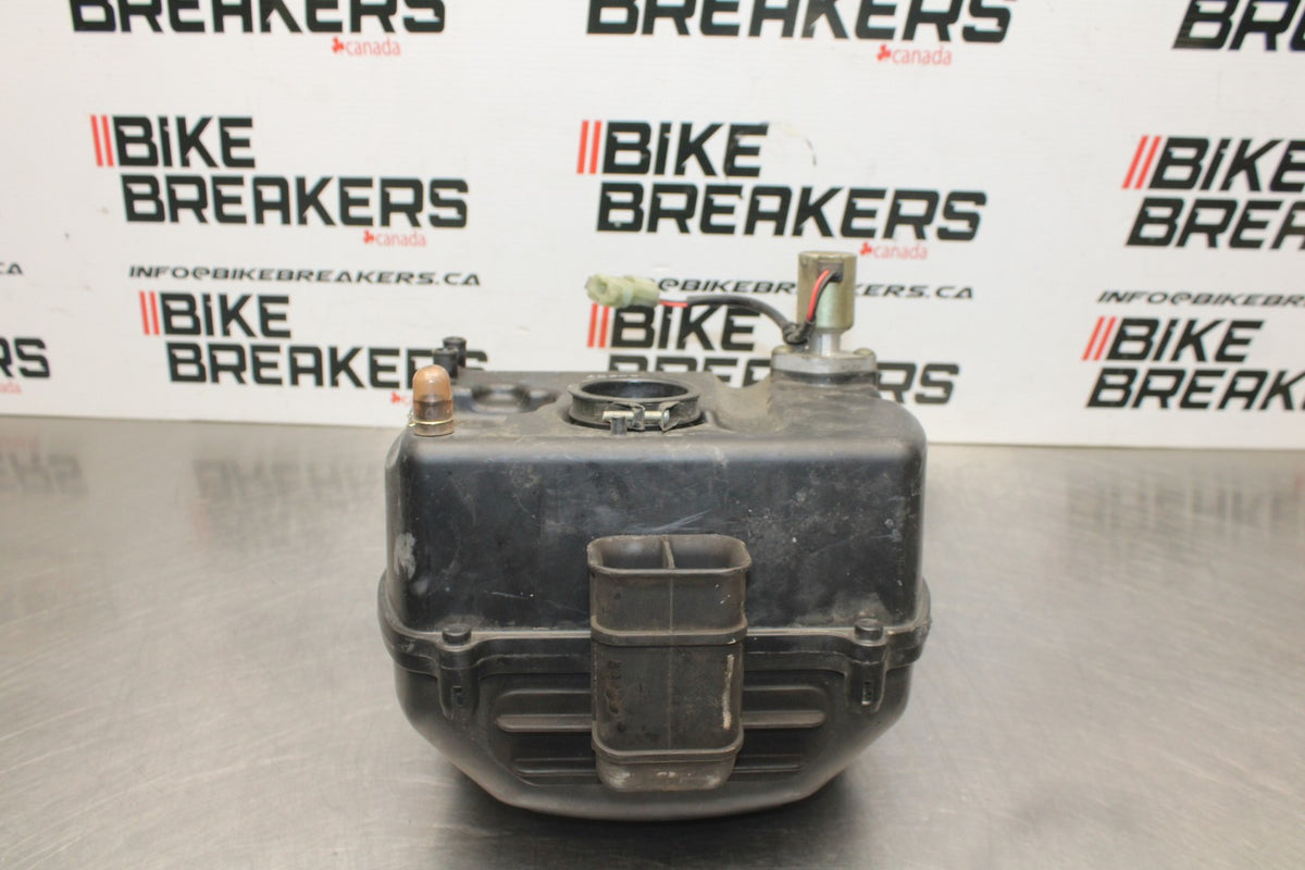 03 SUZUKI SV650 AIRBOX AIR INTAKE FILTER BOX BB846