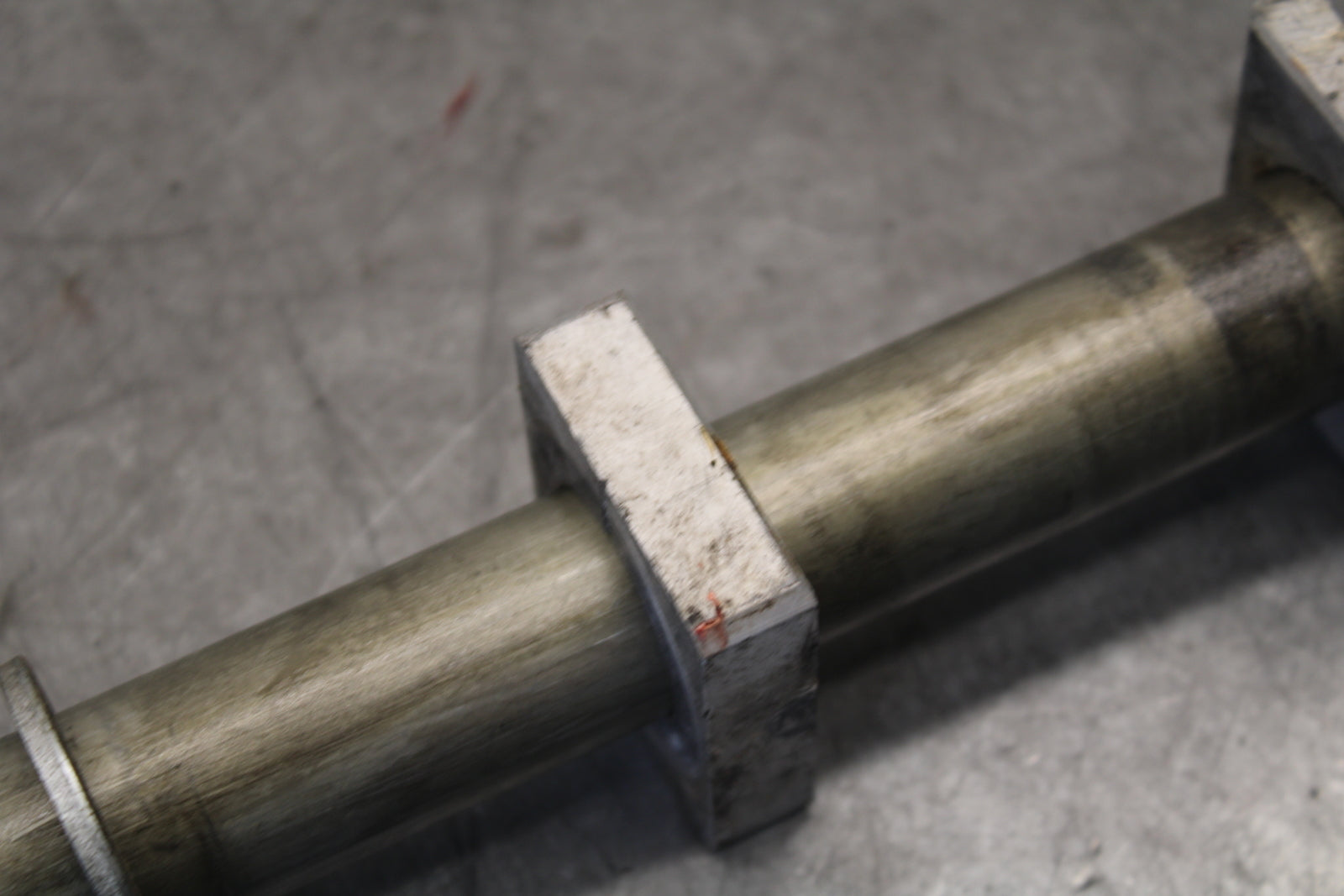 13-18 KAWASAKI NINJA ZX6R REAR AXLE BACK WHEEL RIM PIVOT BOLT AXEL BB682