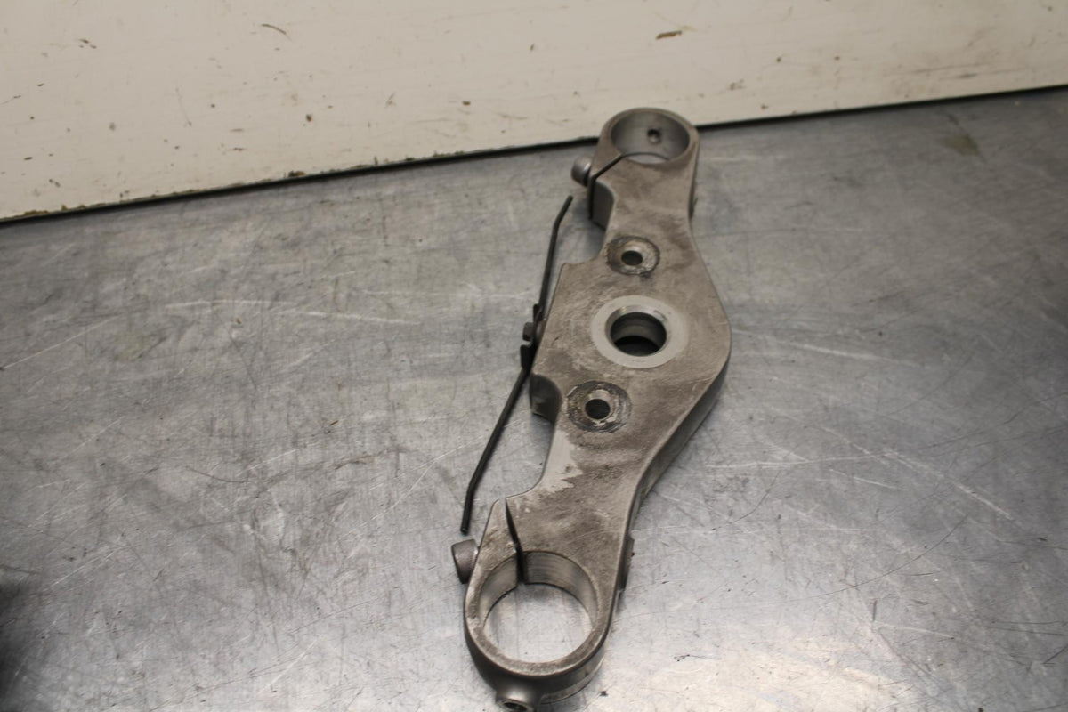 03-08 KAWASAKI VULCAN 1600 FORKS UPPER TRIPLE TREE CLAMP BB616