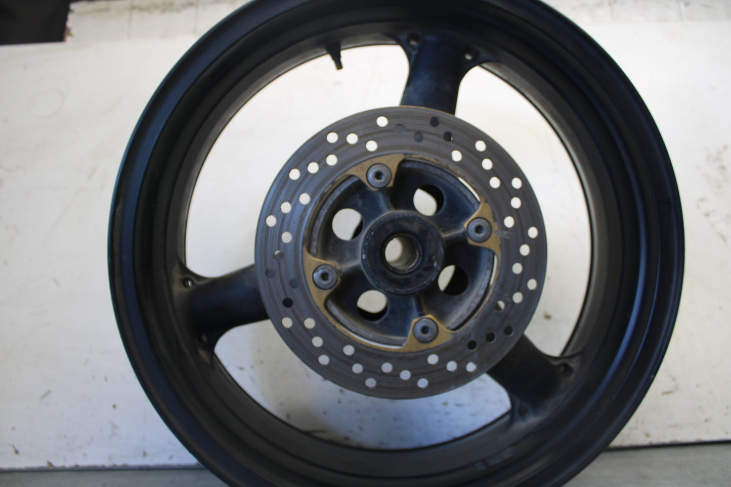 03-04 KAWASAKI NINJA ZX6R 636 REAR WHEEL BACK RIM BB85