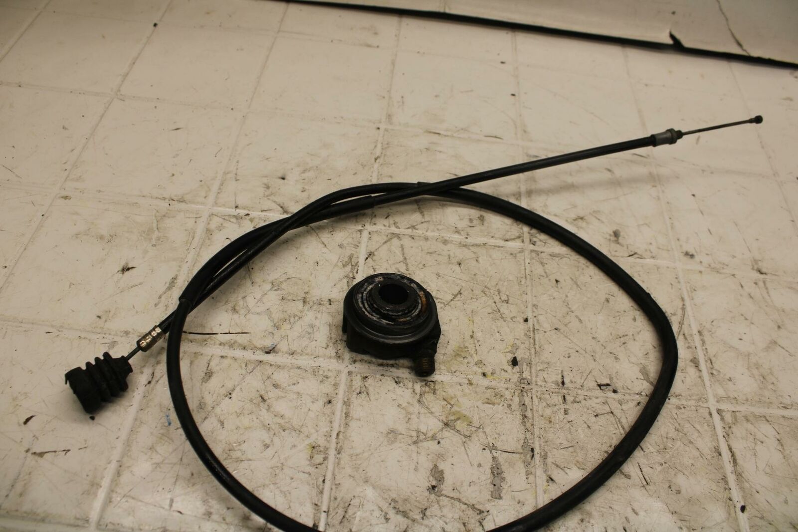 79-81 YAMAHA XS1100S SPEED DRIVE GEAR HUB with CABLE BB401