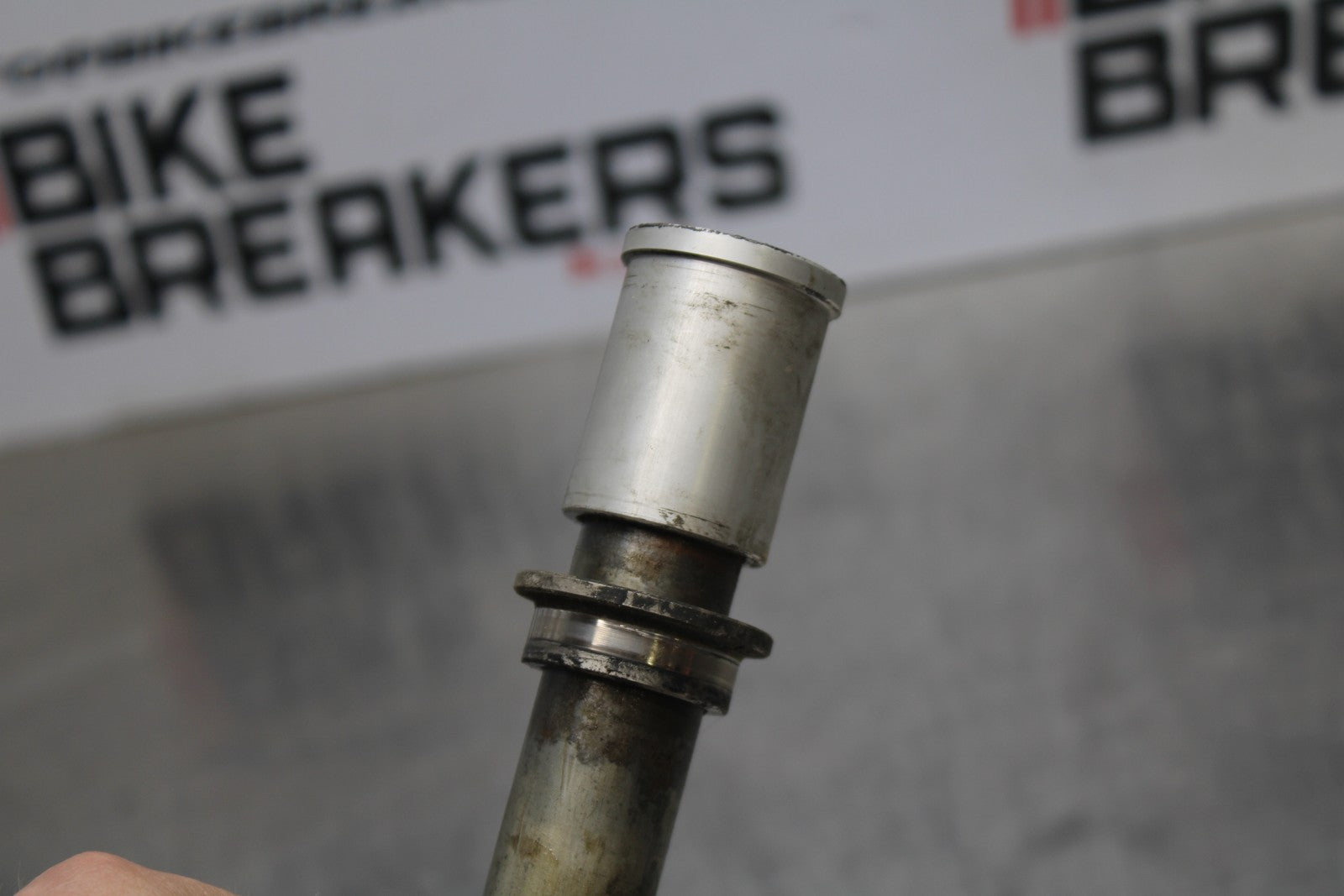 07-08 KAWASAKI NINJA ZX6R FRONT WHEEL RIM AXLE PIVOT BOLT BB203