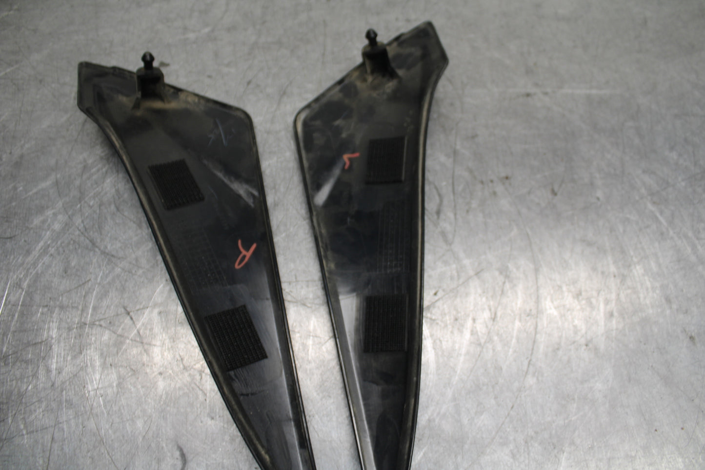 13 SUZUKI GSXR750 RIGHT LEFT GAS FUEL TANK PANELS COVERS TRIM SET COWLS BB110