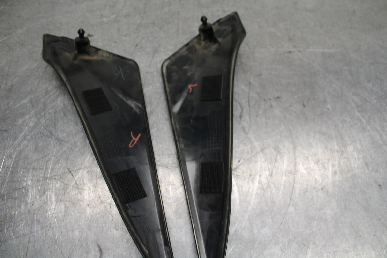 13 SUZUKI GSXR750 RIGHT LEFT GAS FUEL TANK PANELS COVERS TRIM SET COWLS BB110