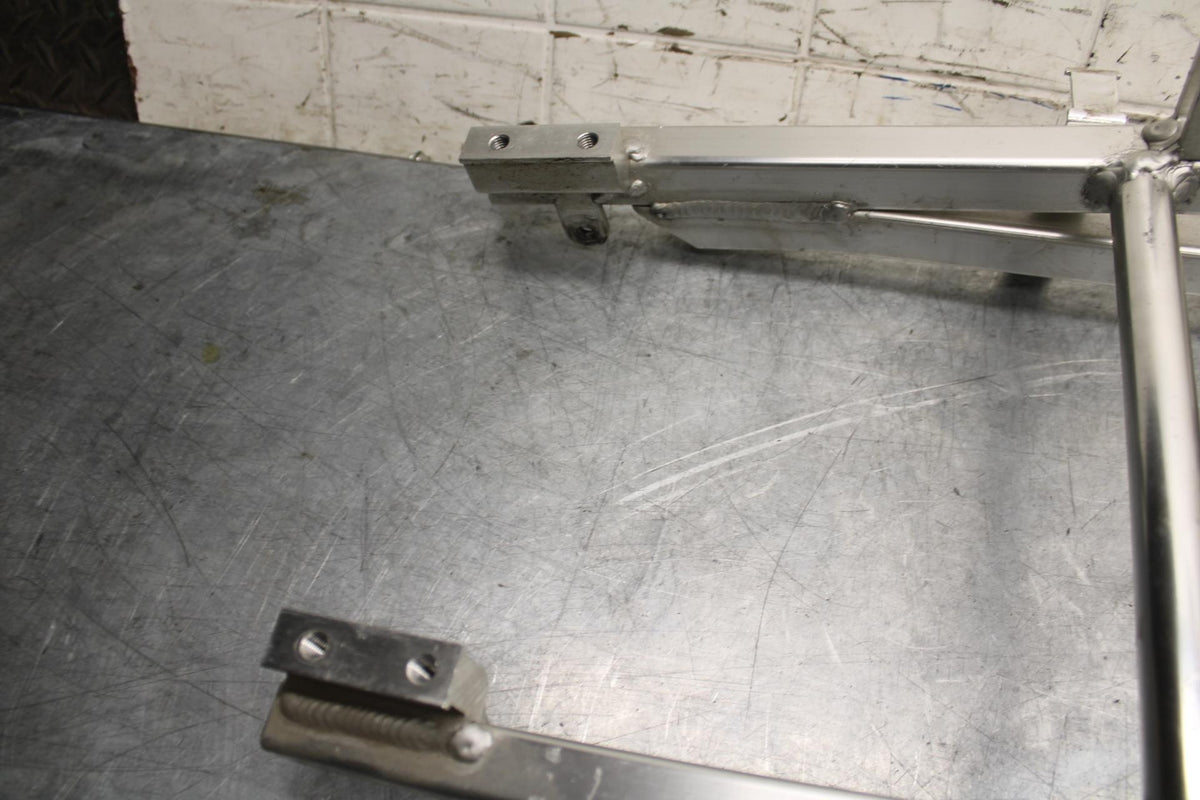 2000 Honda CBR600F4 REAR BACK TAIL SUBFRAME SUB FRAME BB552