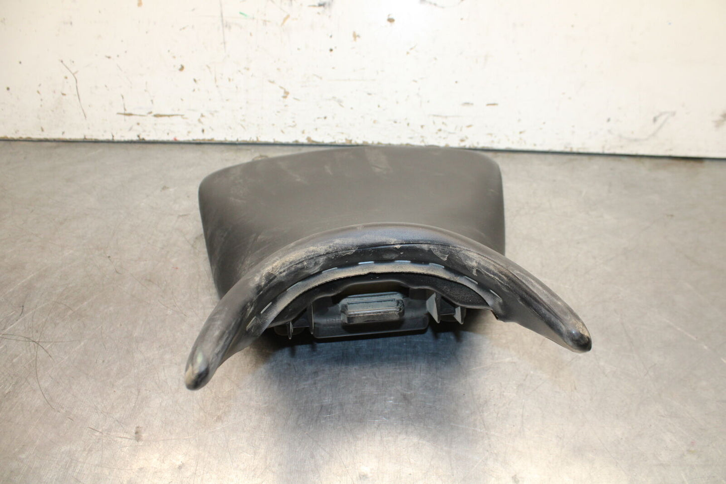19-24 YAMAHA R3 FRONT DRIVERS SEAT PAD SADDLE PILLION BB736