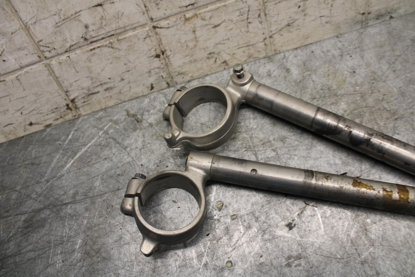 2007 Suzuki GSXR600 LEFT RIGHT CLIP ON ONS HANDLEBARS PAIR SET 56111-01H00 BB540