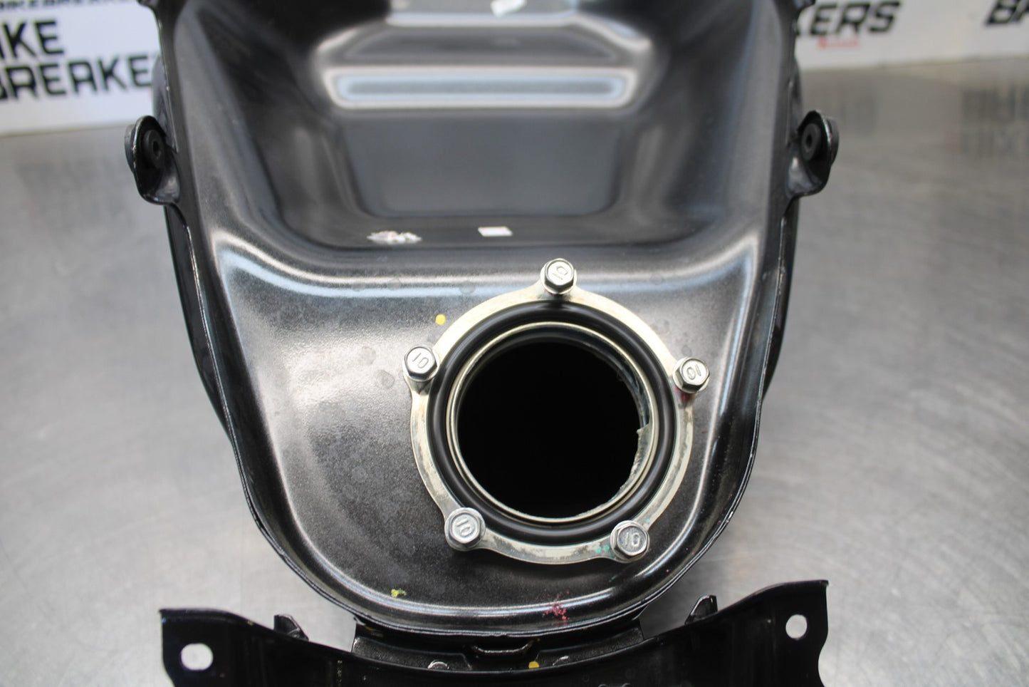 18-23 KAWASAKI NINJA 400 EX400 ABS GAS TANK FUEL CELL PETROL RESERVOIR BB192