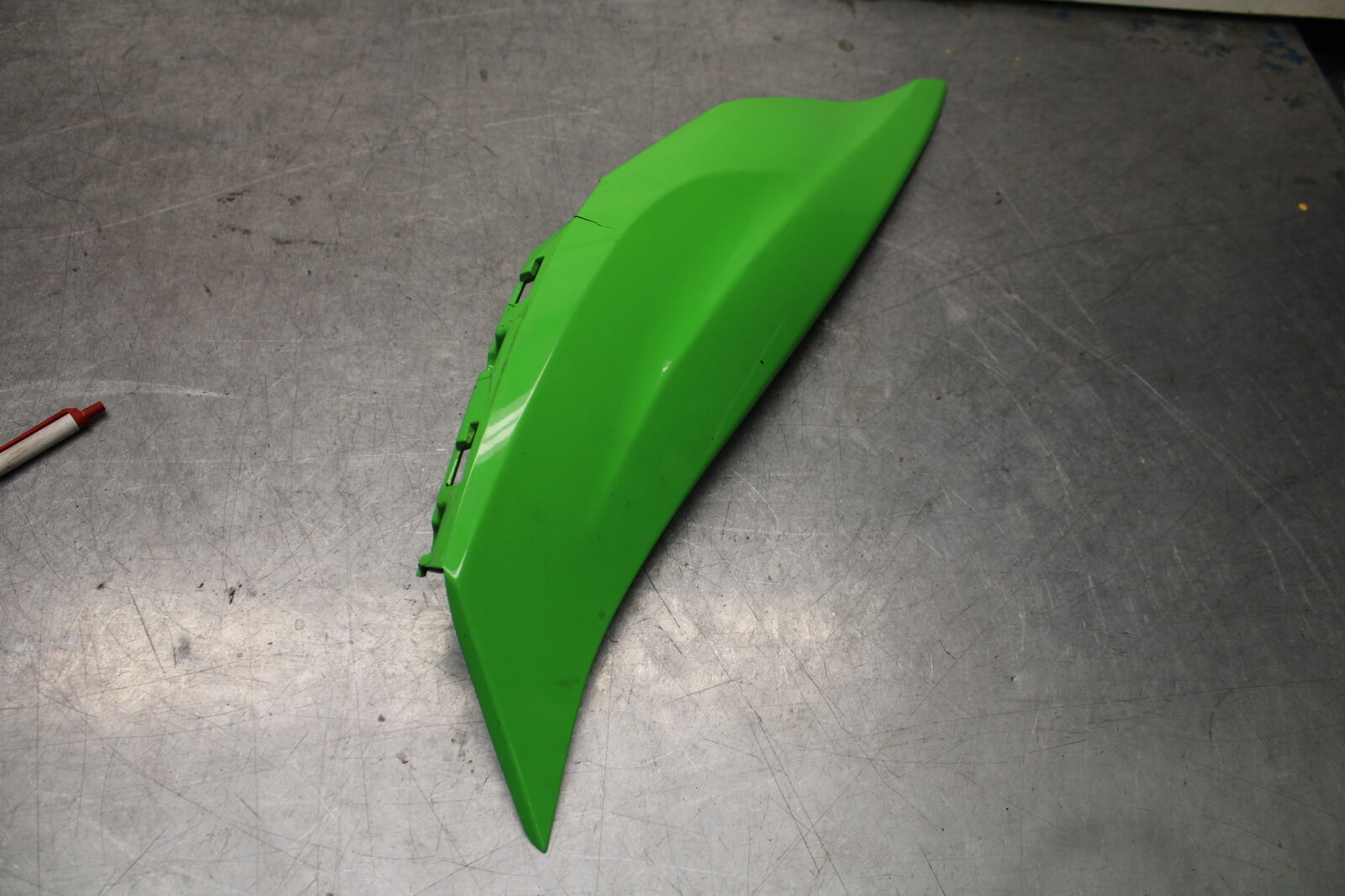 16 KAWASAKI NINJA ZX10R RIGHT REAR BACK TAIL FAIRING COWL 36001-0641-51B  BB650