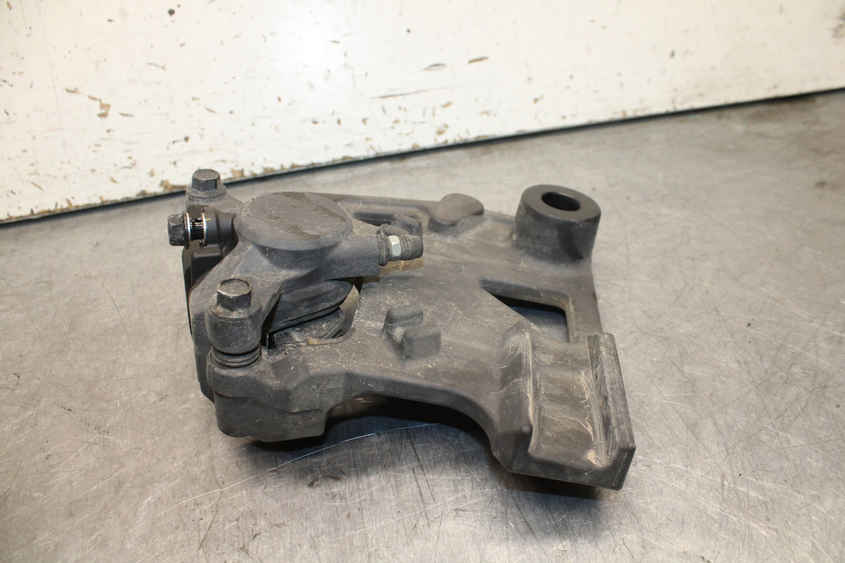 17-24 YAMAHA BOLT XVS950 REAR BACK BRAKE CALIPER W MOUNT BRACKET BB729